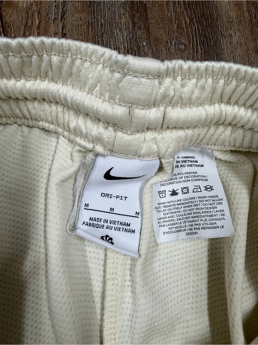 Nike cream basketball shorts size M